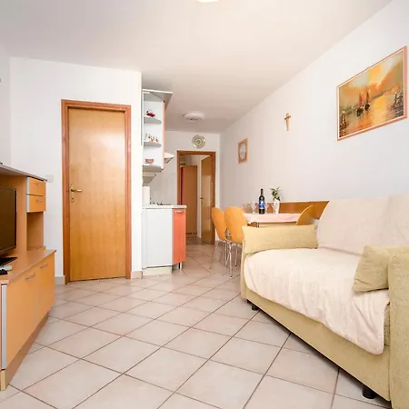 Br With Sea View Srima