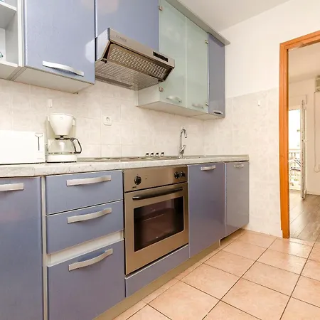Apartment B & R With A Sea View *
