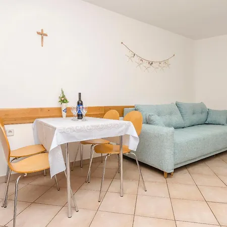 Apartment Br With Sea View