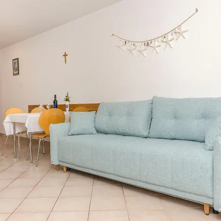 Apartment Br With Sea View *