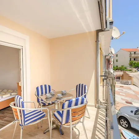 Apartment B & R With A Sea View