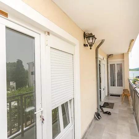 Apartment B & R With A Sea View *