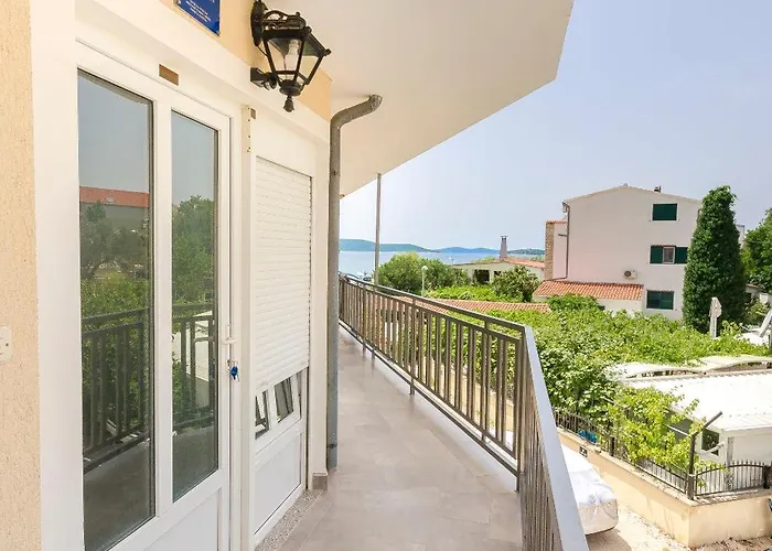 Br With Sea View Srima