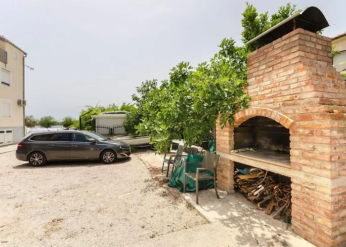 Br With Sea View Srima